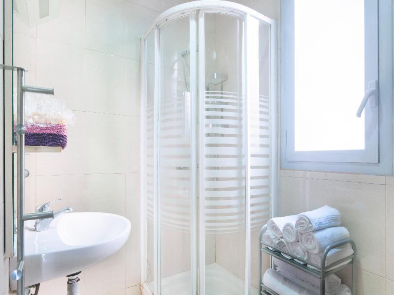 Barcelona 10 - Apartments ภายนอก รูปภาพ