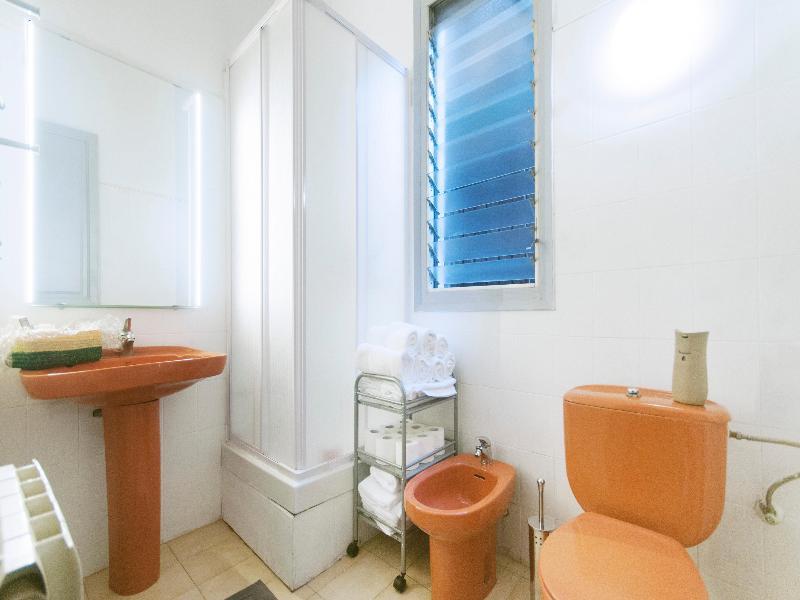 Barcelona 10 - Apartments ภายนอก รูปภาพ