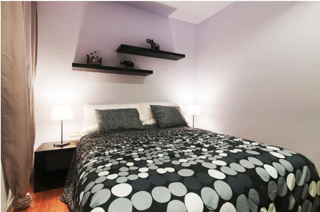Barcelona 10 - Apartments ภายนอก รูปภาพ